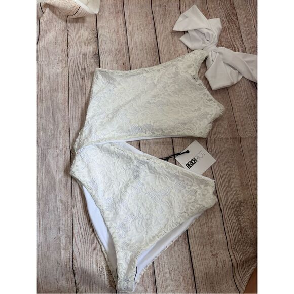 NWT‎ Beach Riot Swim White Selena Lace One Piece Side Cutout Bow Bridal Swimsuit - Picture 5 of 12